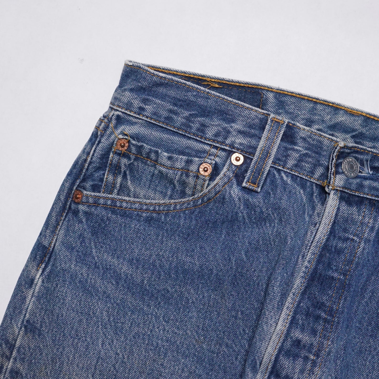 1990s Levi 501 "Stone" Size: 28W/30L