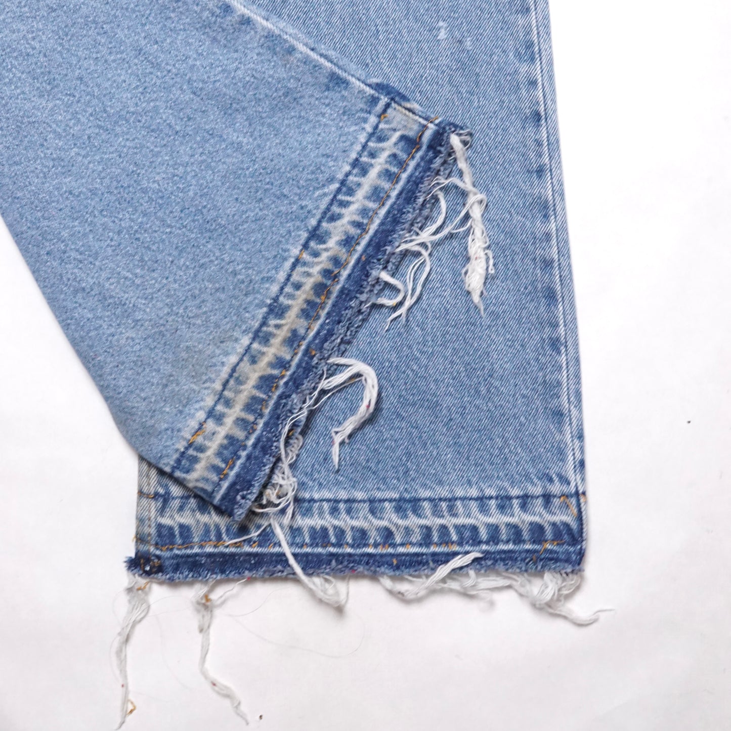 1990s Levi 517 "Light Wash" Size: 38W/33L