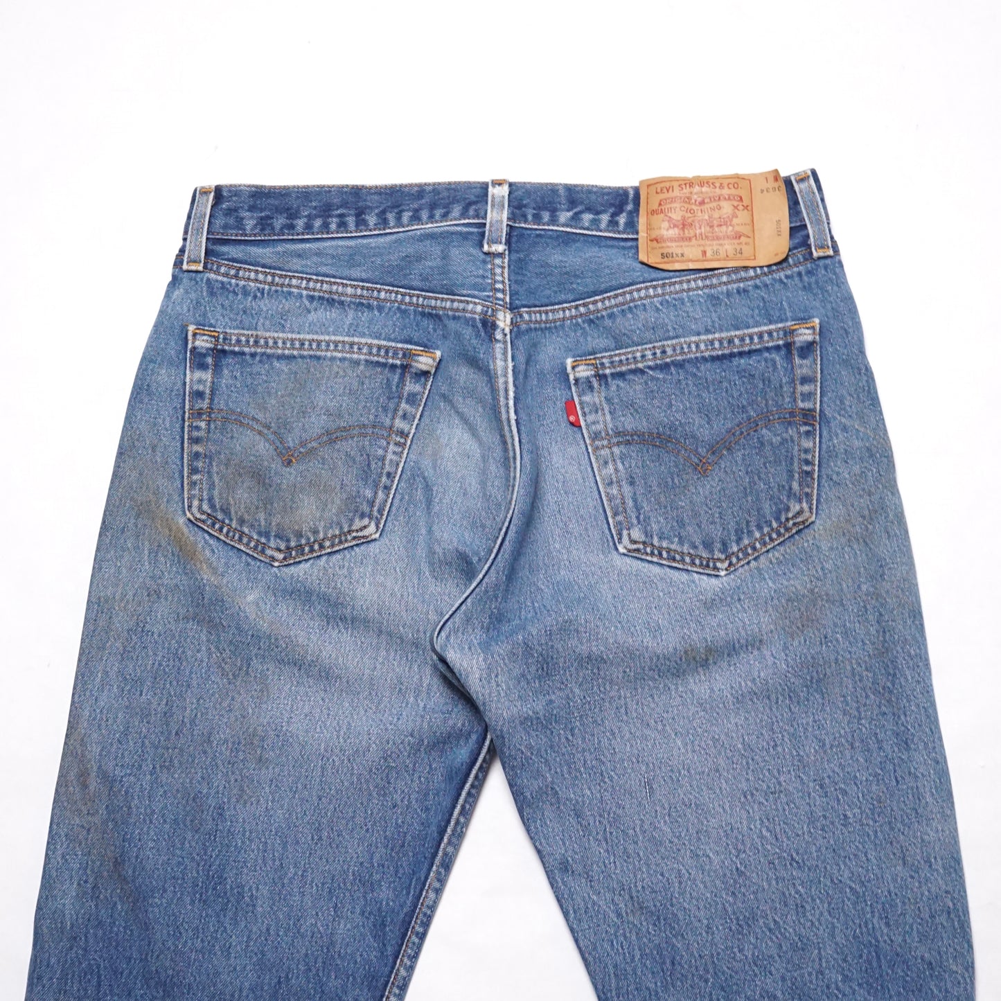 1990s Levi 501 "Dirt" Size: 34W/32L