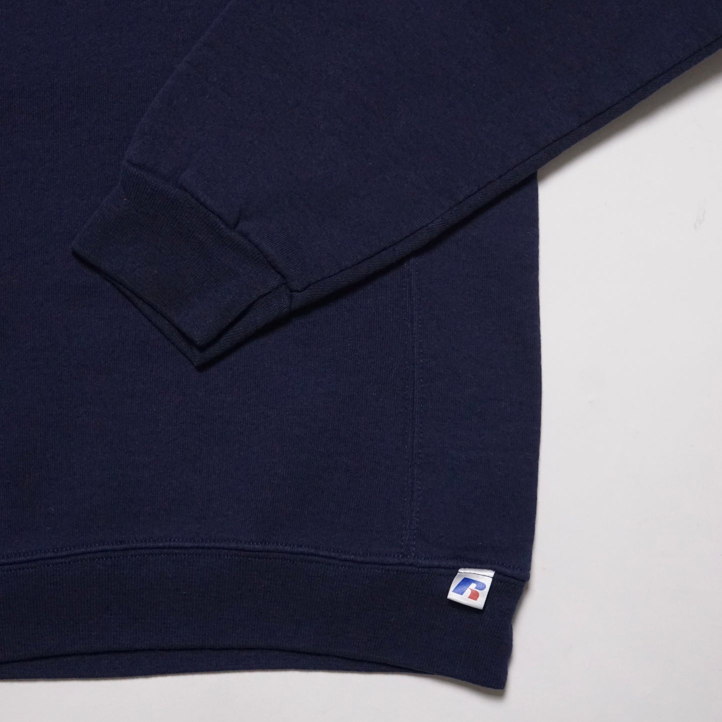2000s Russell Athletic Sweatshirt "Navy" Size: M/L