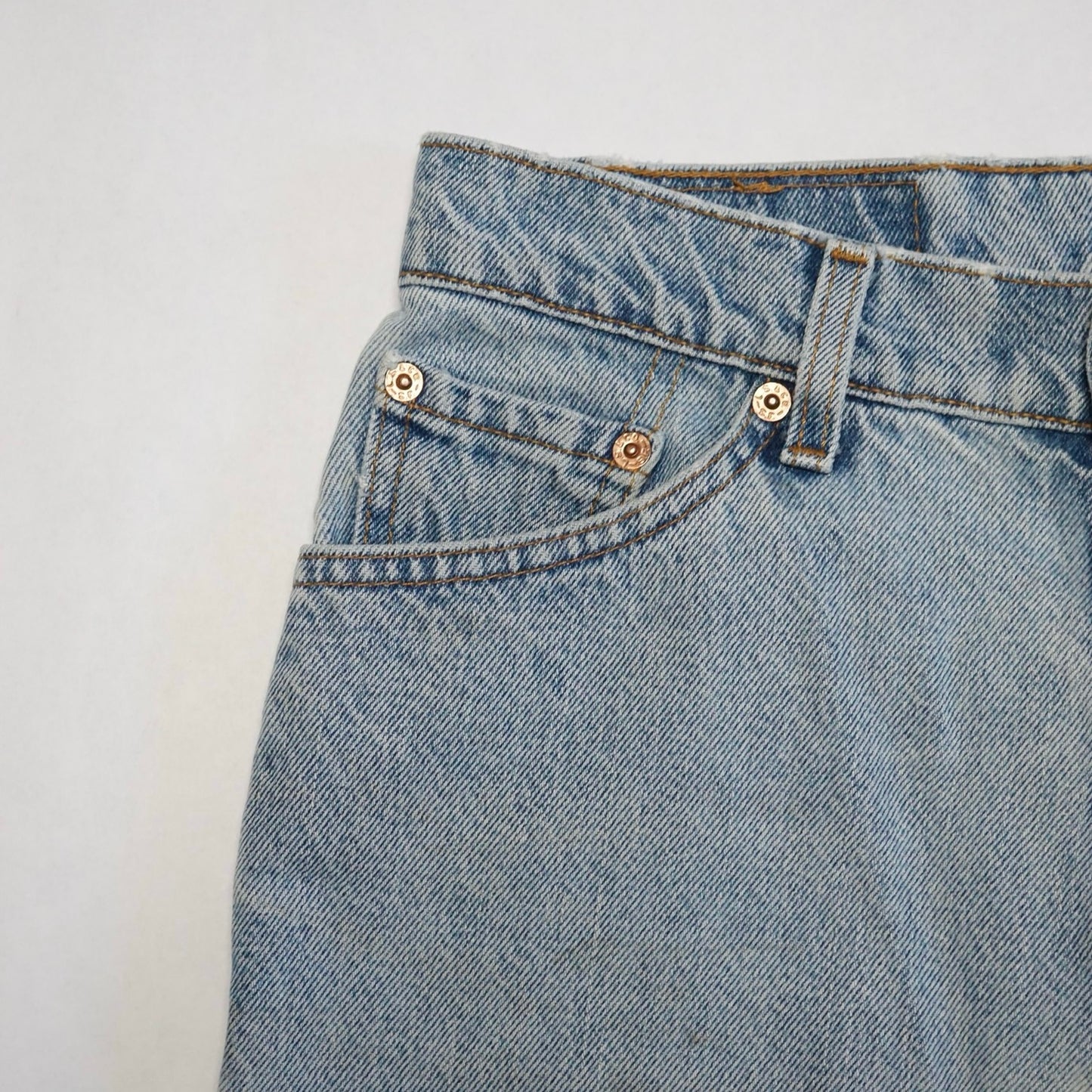 1990s Levi 519 "Light Wash" Size: 28W/30L