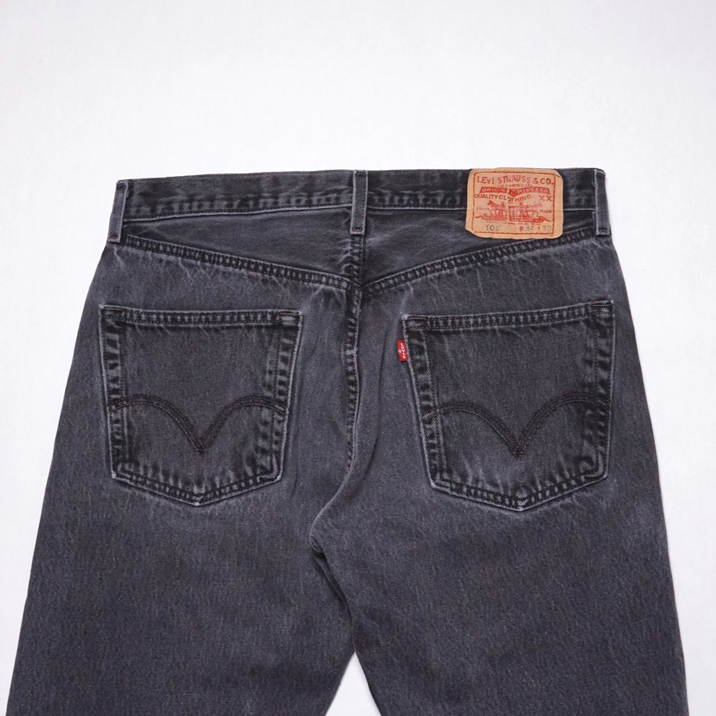 2000s Levi 501 "Faded" Size: 34W/29L