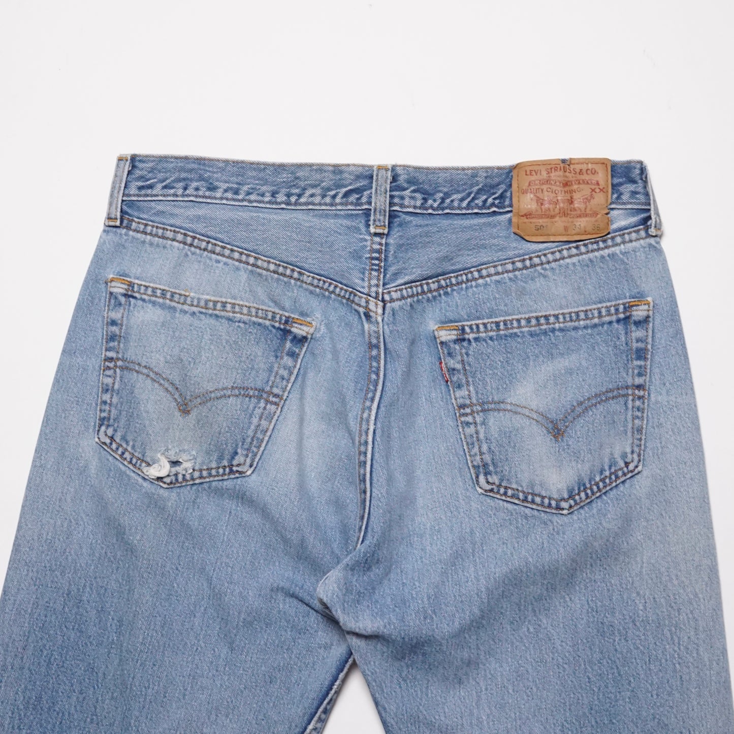 1990s Levi 501 "Light Wash" Size: 33W/35L