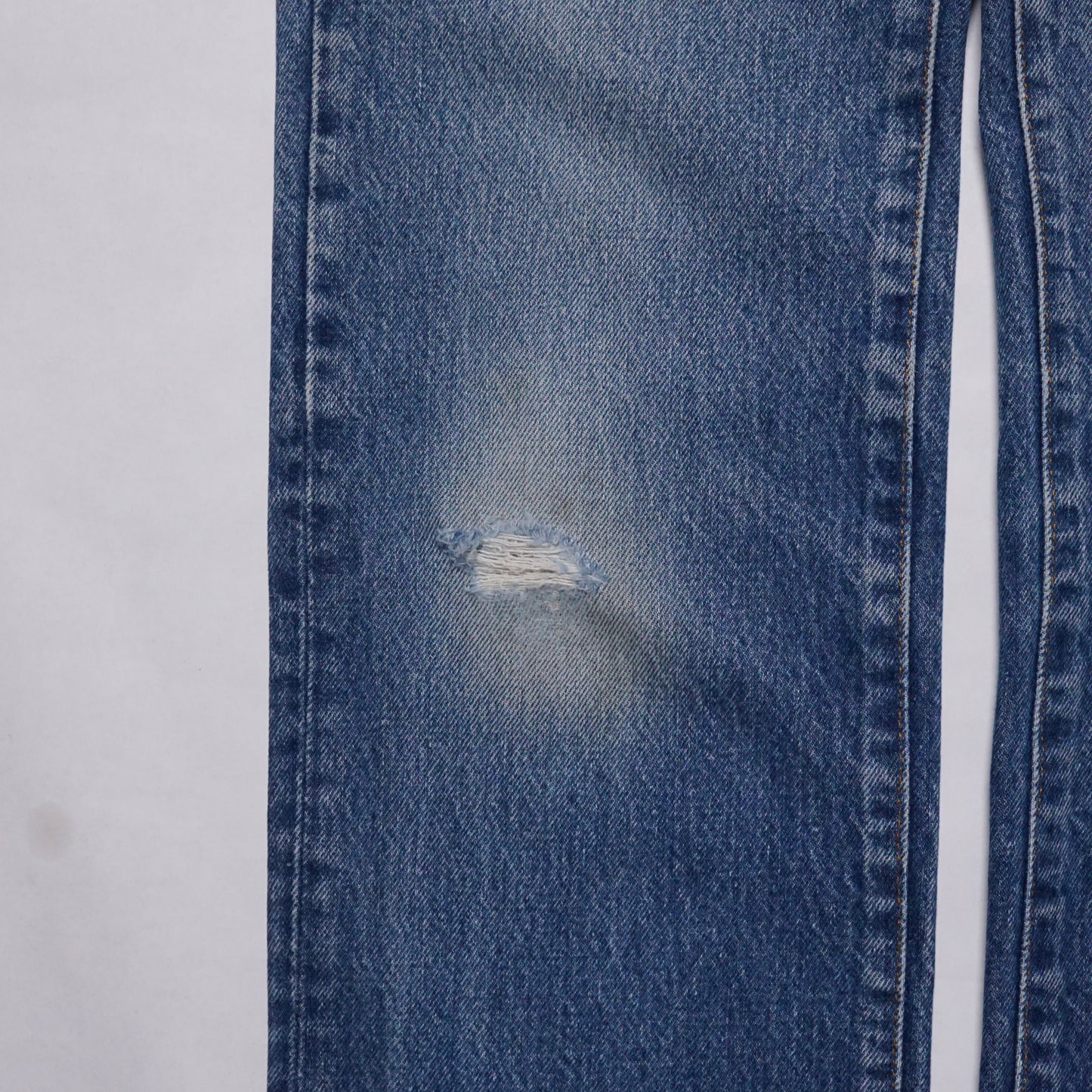 1980s Levi 501 “Indigo” Size: 28W/32L