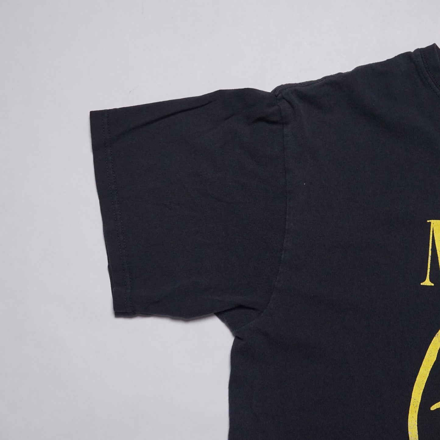 2000s Nirvana “Nevermind” Size: M/L
