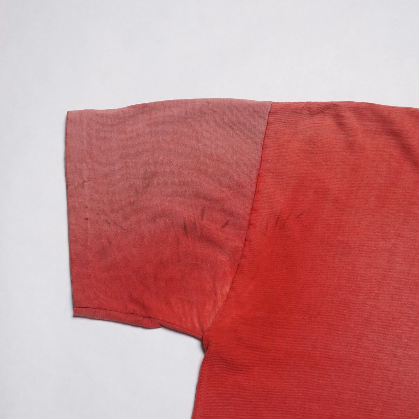 1970s Enterprises "Sunfade" Size: L