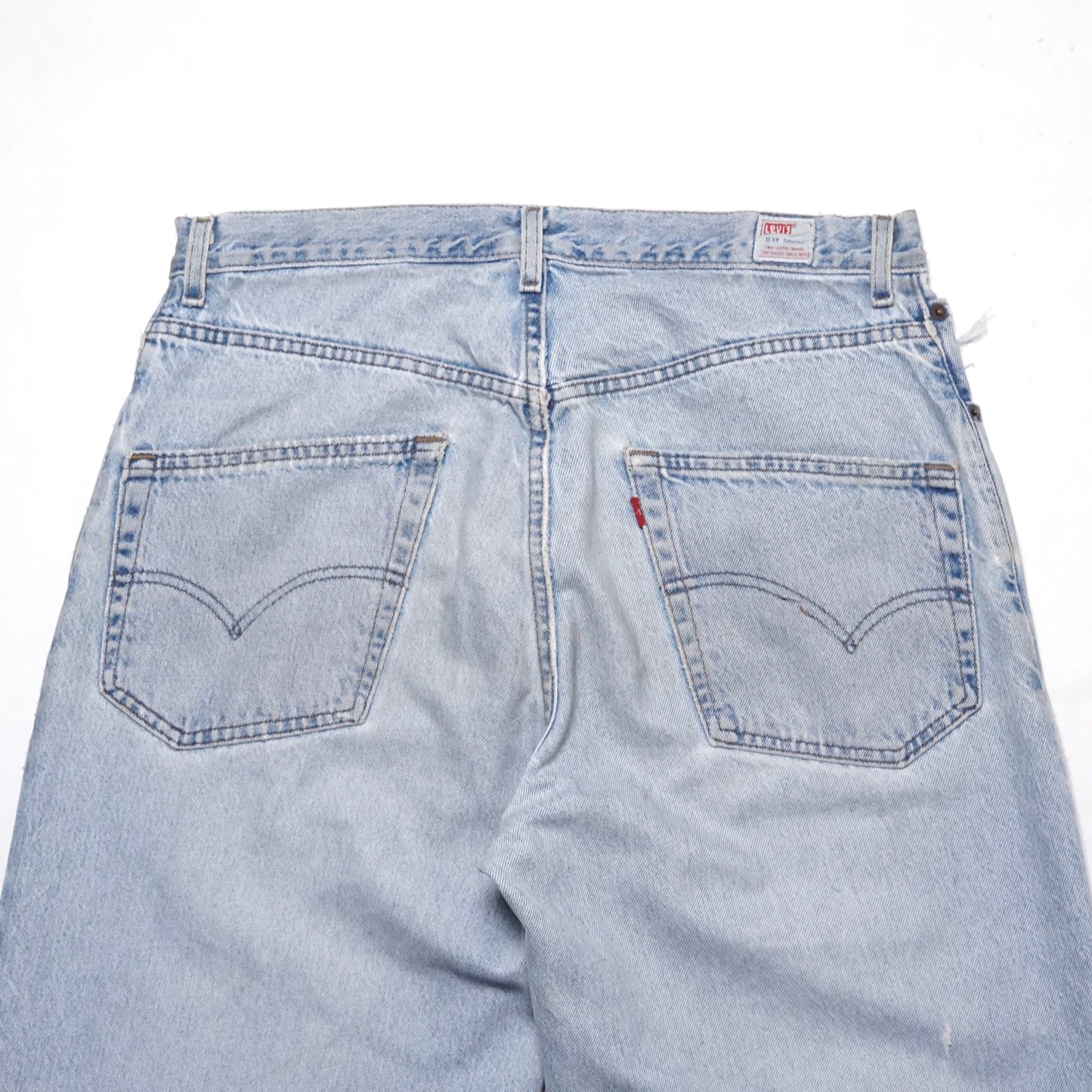 1990s Levi 595 "Light Wash" Size: 36W/35L