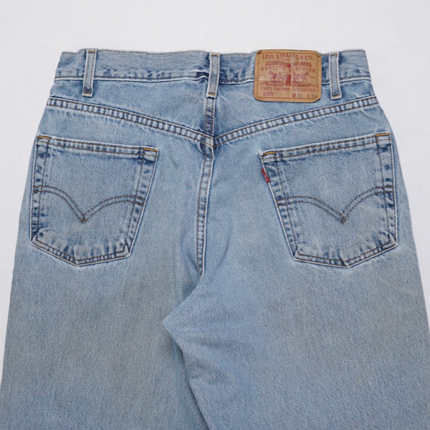1990s Levi 550 "Light Wash" Size: 30W/34