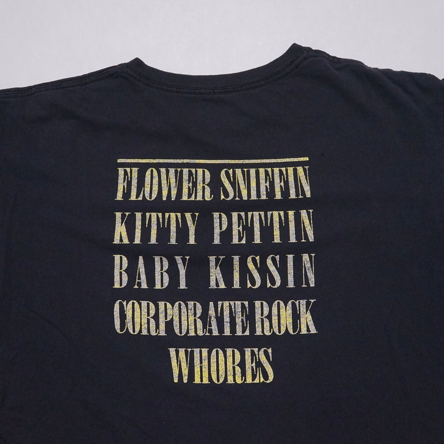2000s Nirvana “Nevermind” Size: M/L