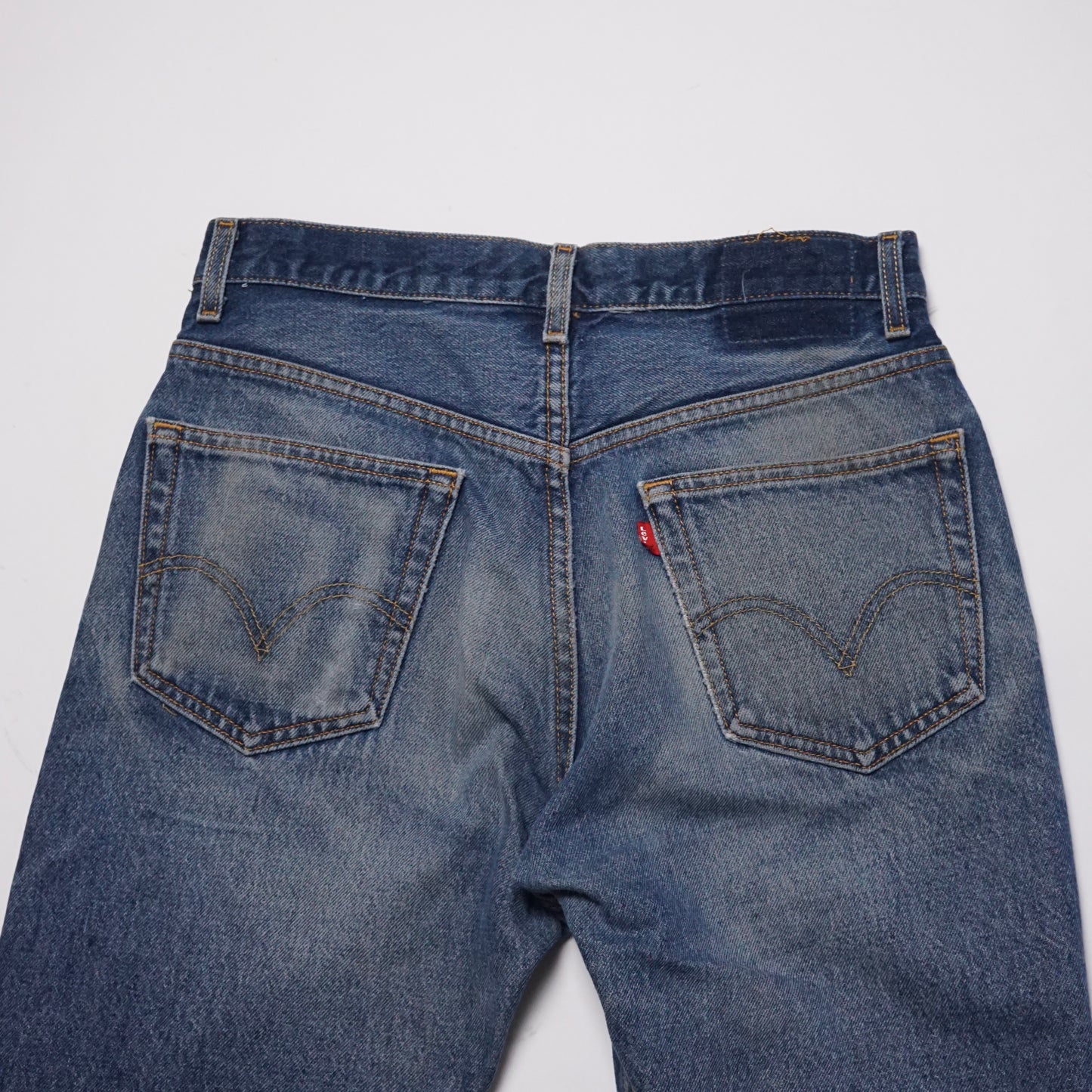 2000s Levi 505 "Sand" Size: 31W/32L