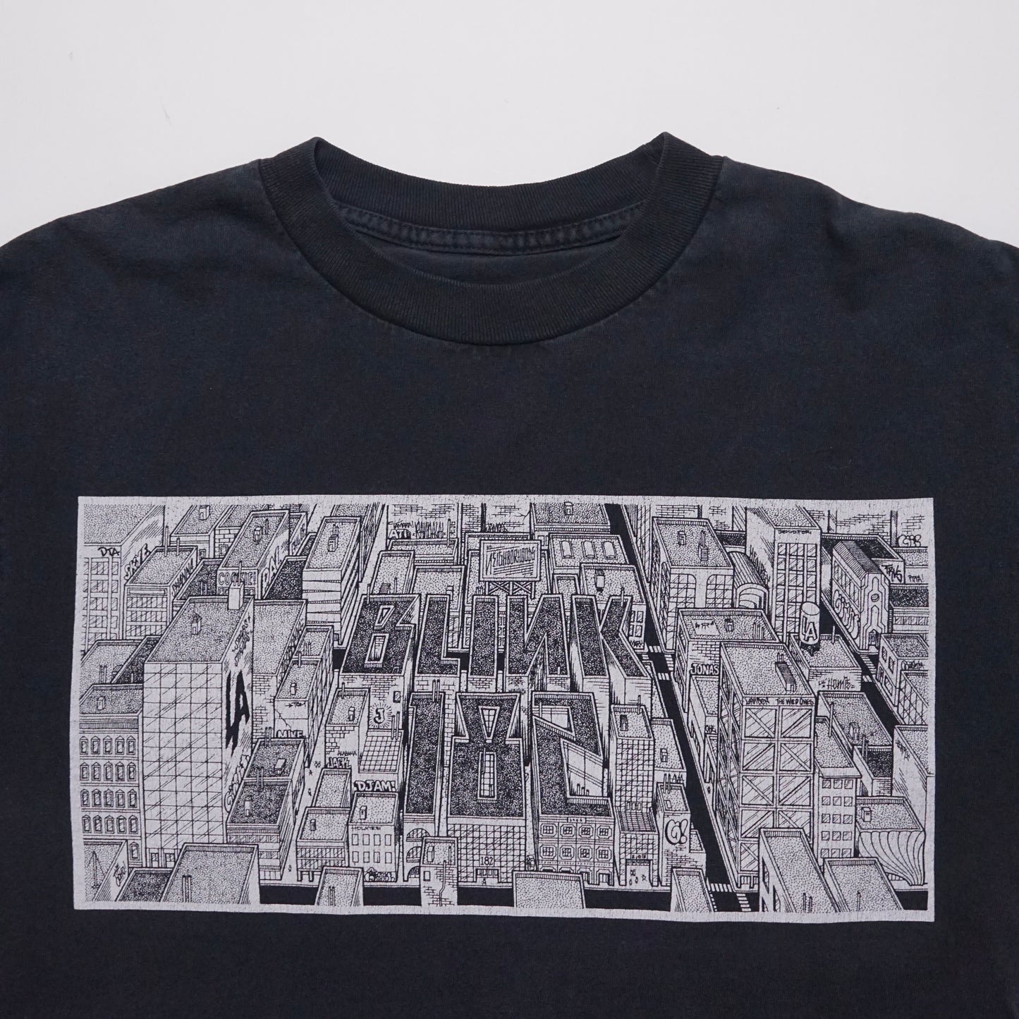 2000s Blink 182 "Faded" Size: S