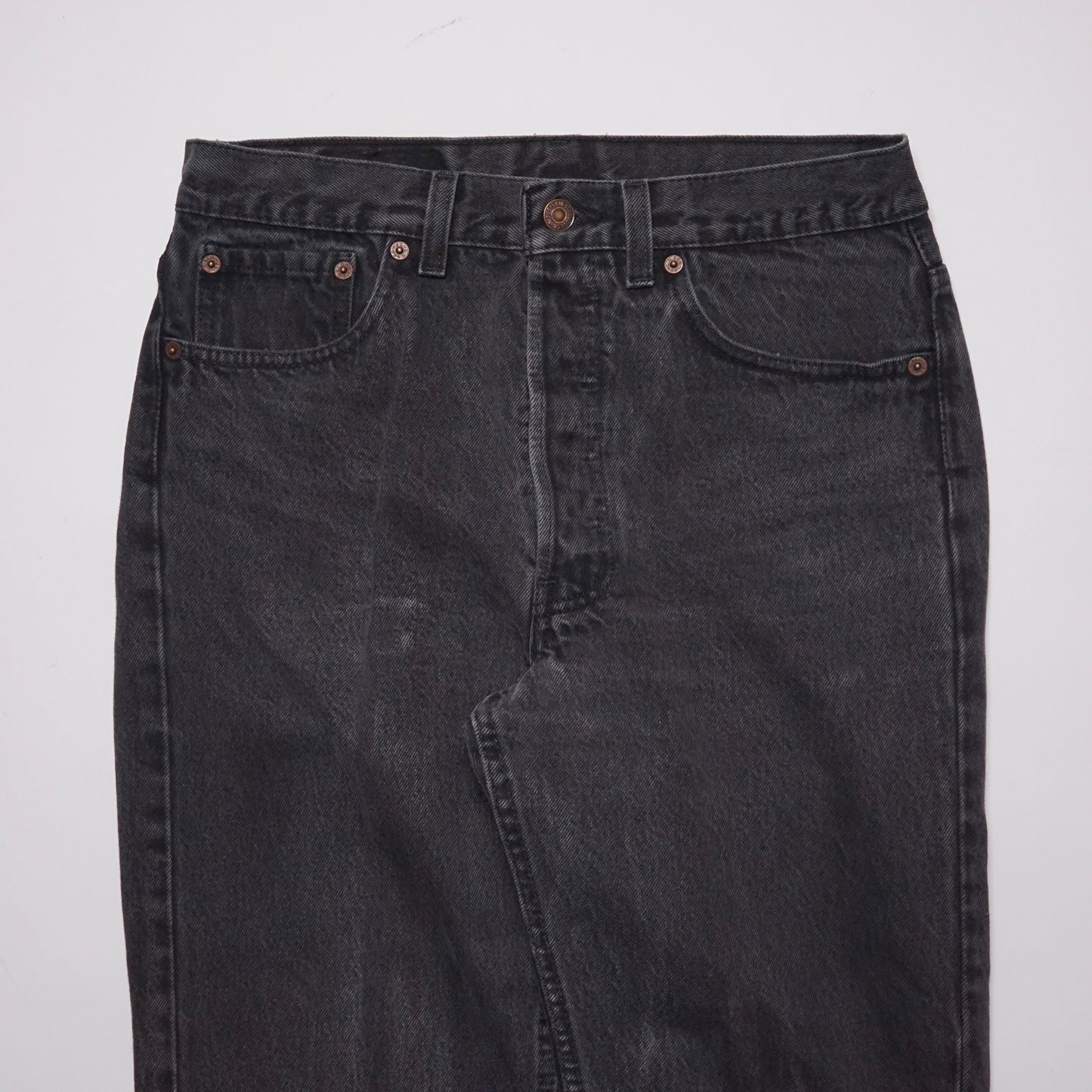 1990s Levi 501 “Black” Size: 30W/32L