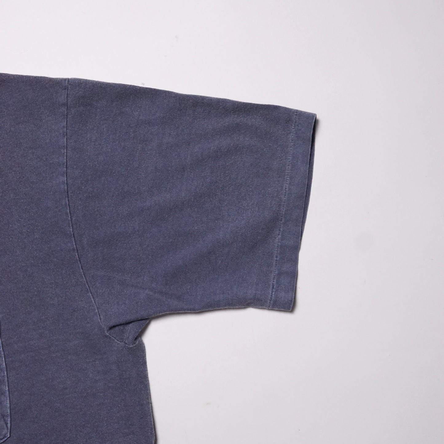 1990s Blank “Blue” Size: XL/XXL