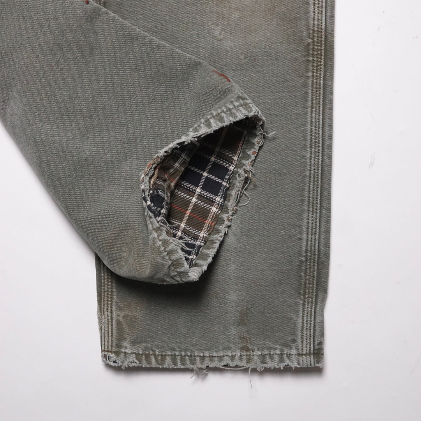 2000s Carhartt Carpenter Pant “Olive” Size: 34W/31L