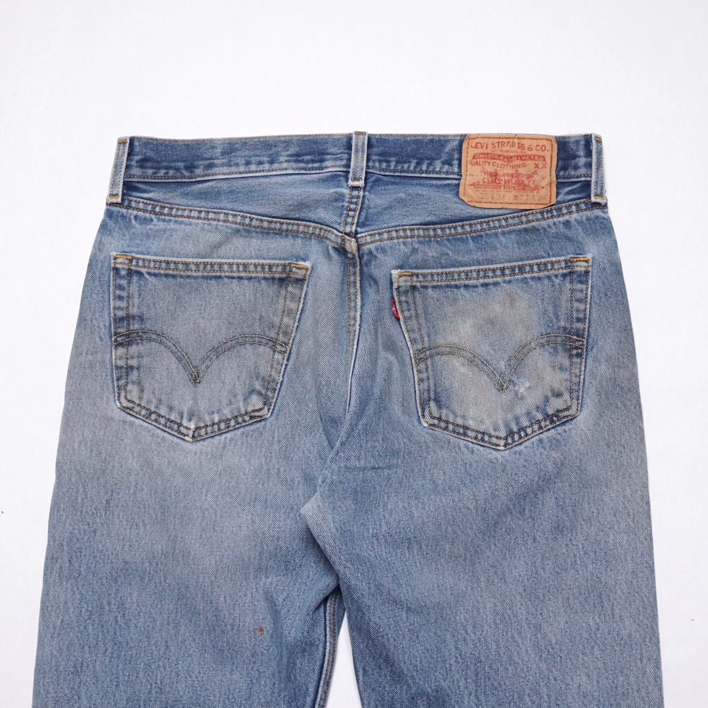 2000s Levi 501 “Sand” Size: 32W/31L