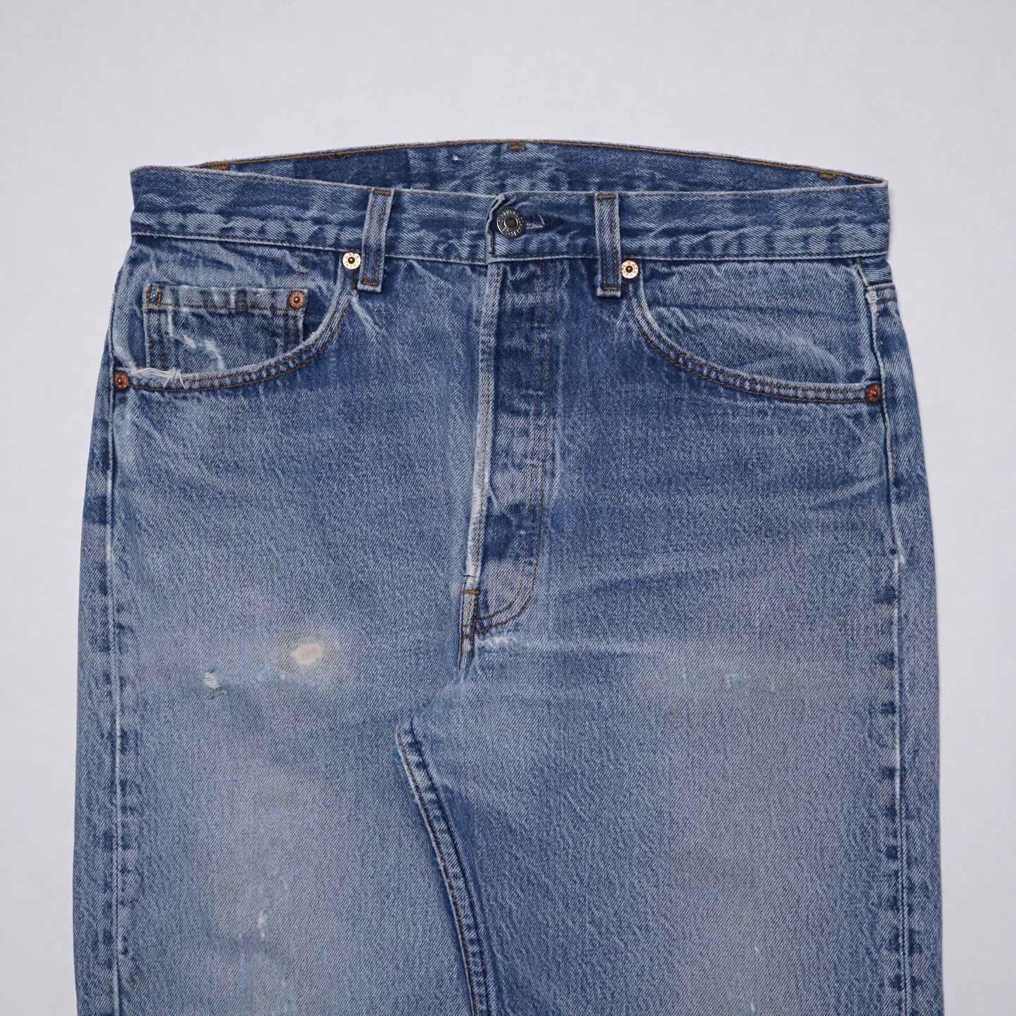 1980s Levi 501 “Distressed” Size: 32W/31L