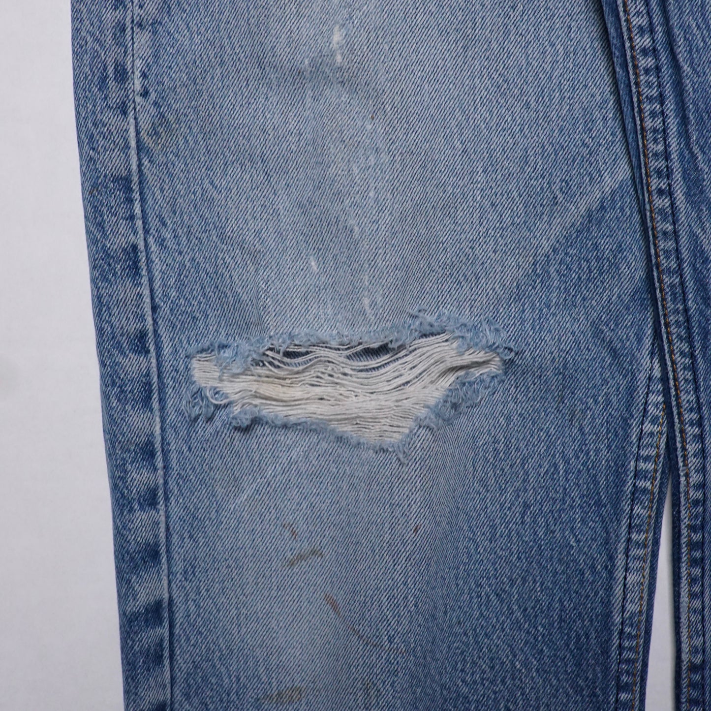 1980s Levi 501 “Distressed” Size: 32W/31L
