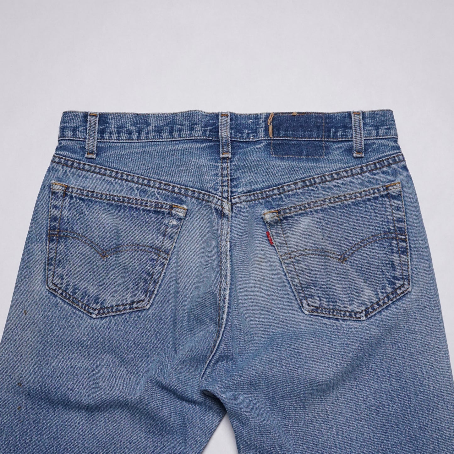 1980s Levi 501 “Distressed” Size: 32W/31L