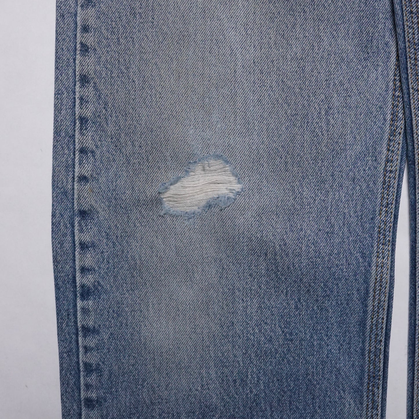 2000s Carhartt Denim “Faded” Size: 35W/33L