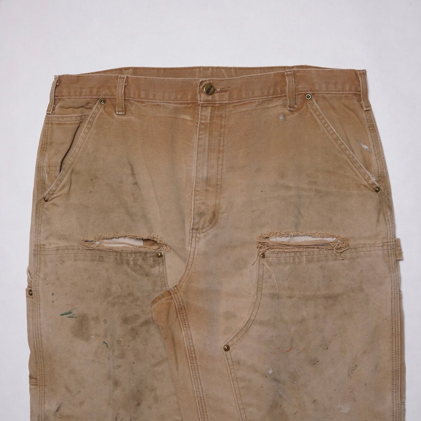 2000s Carhartt Double Knee “Thrashed” Size: 38W/31L