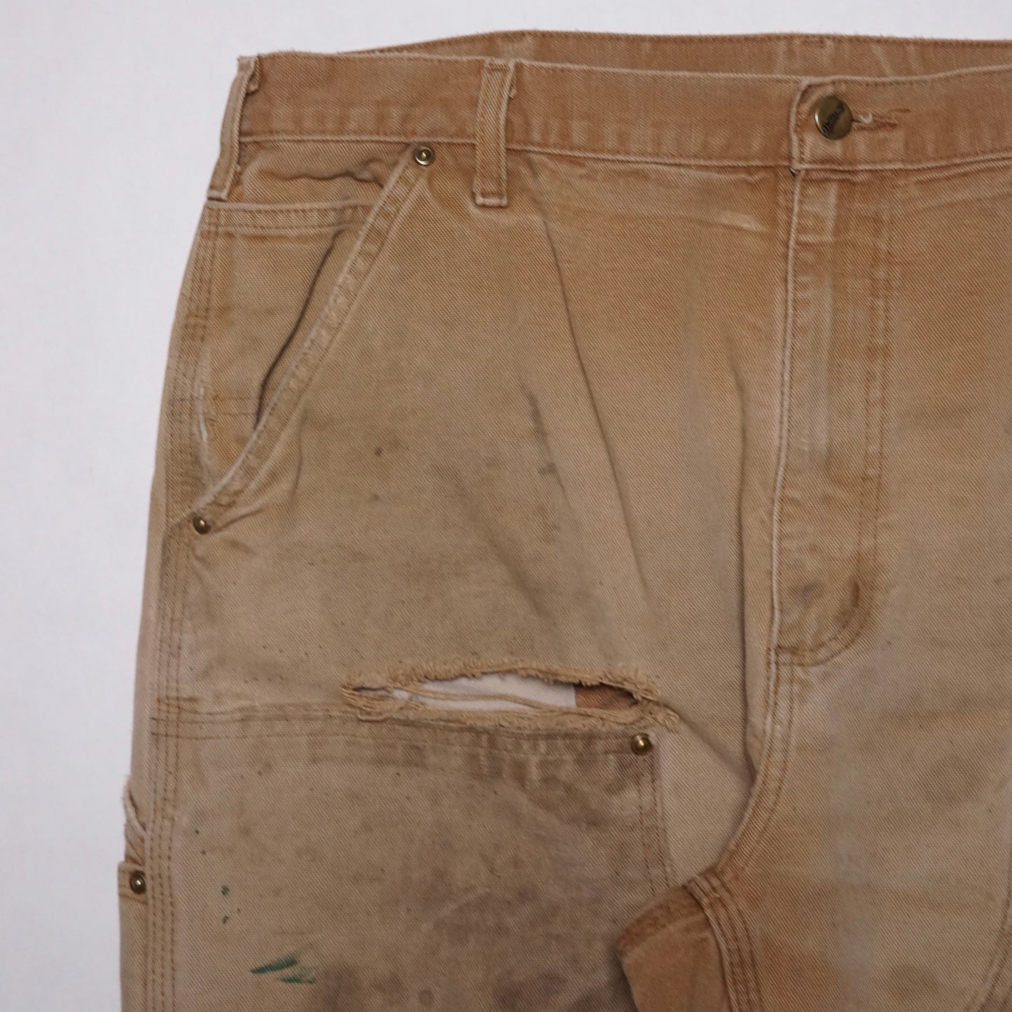 2000s Carhartt Double Knee “Thrashed” Size: 38W/31L
