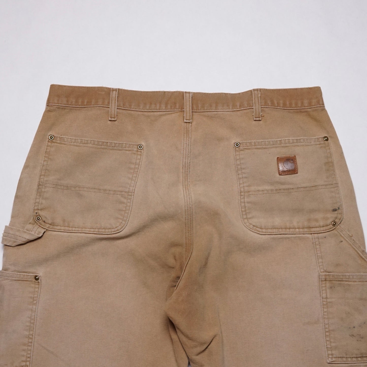 2000s Carhartt Double Knee “Thrashed” Size: 38W/31L