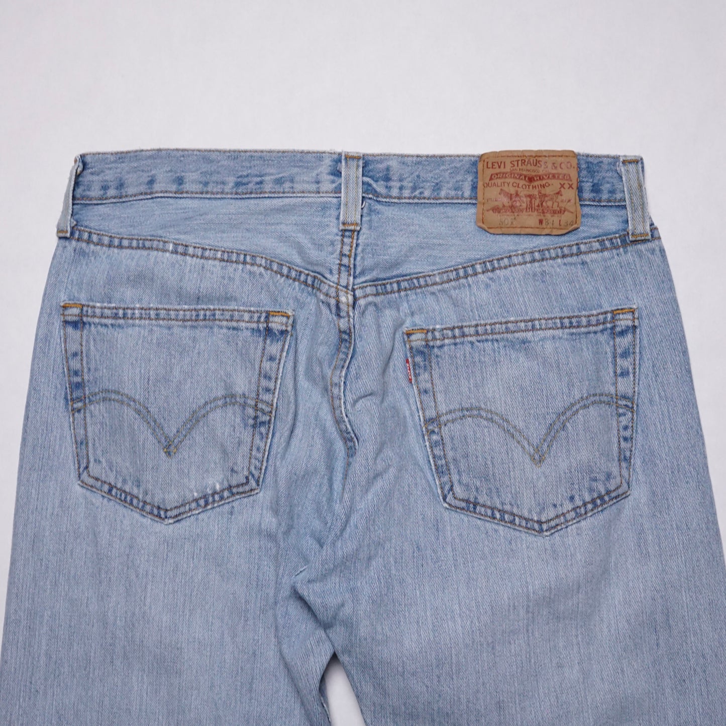 2000s Levi 501 “Distressed” Size: 33W/33L