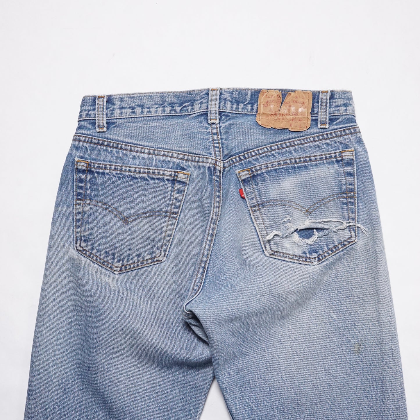 1980s Levi 501 "Light Wash" Size: 30W/31L