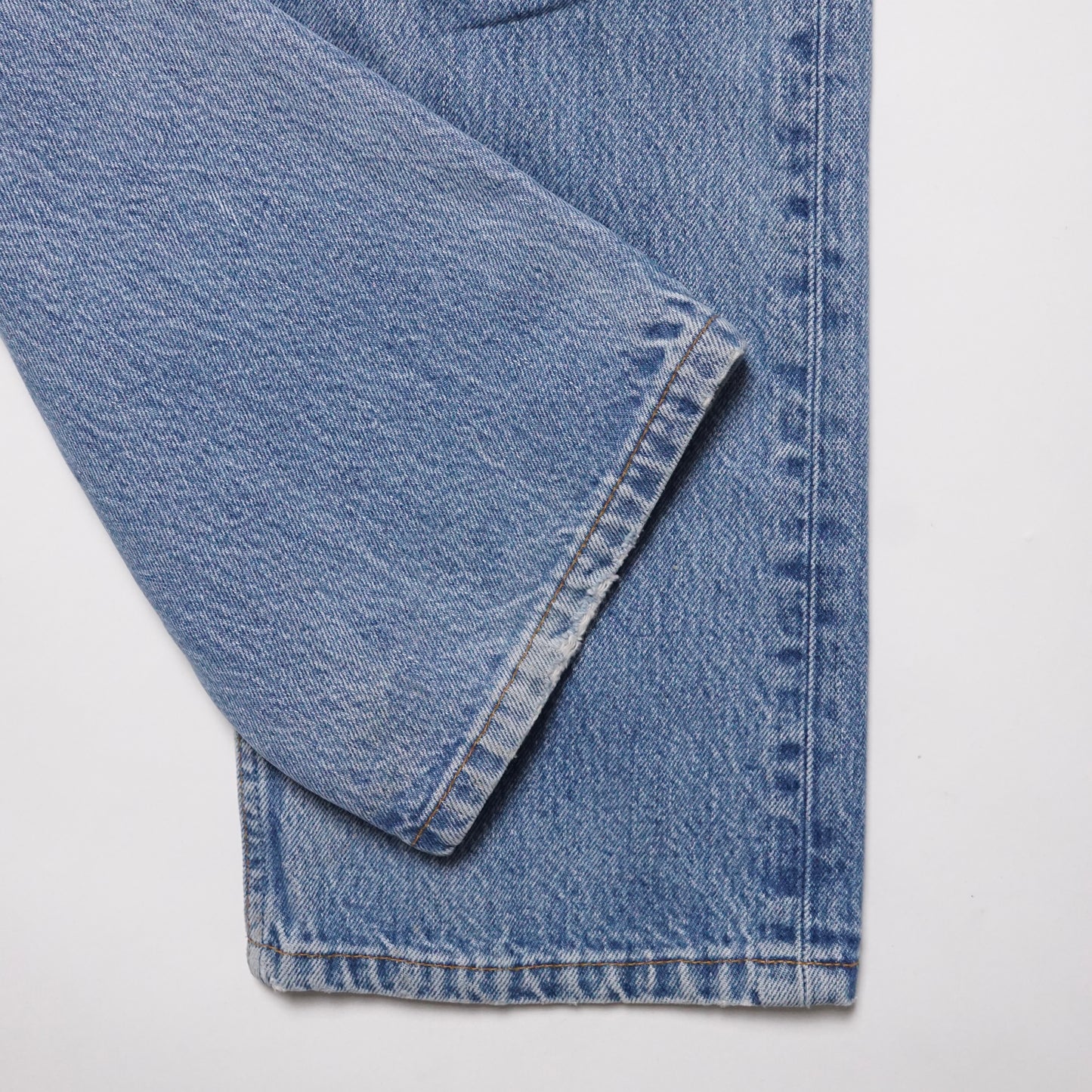 1990s Levi 501 "Light Wash" Size: 33W/35L