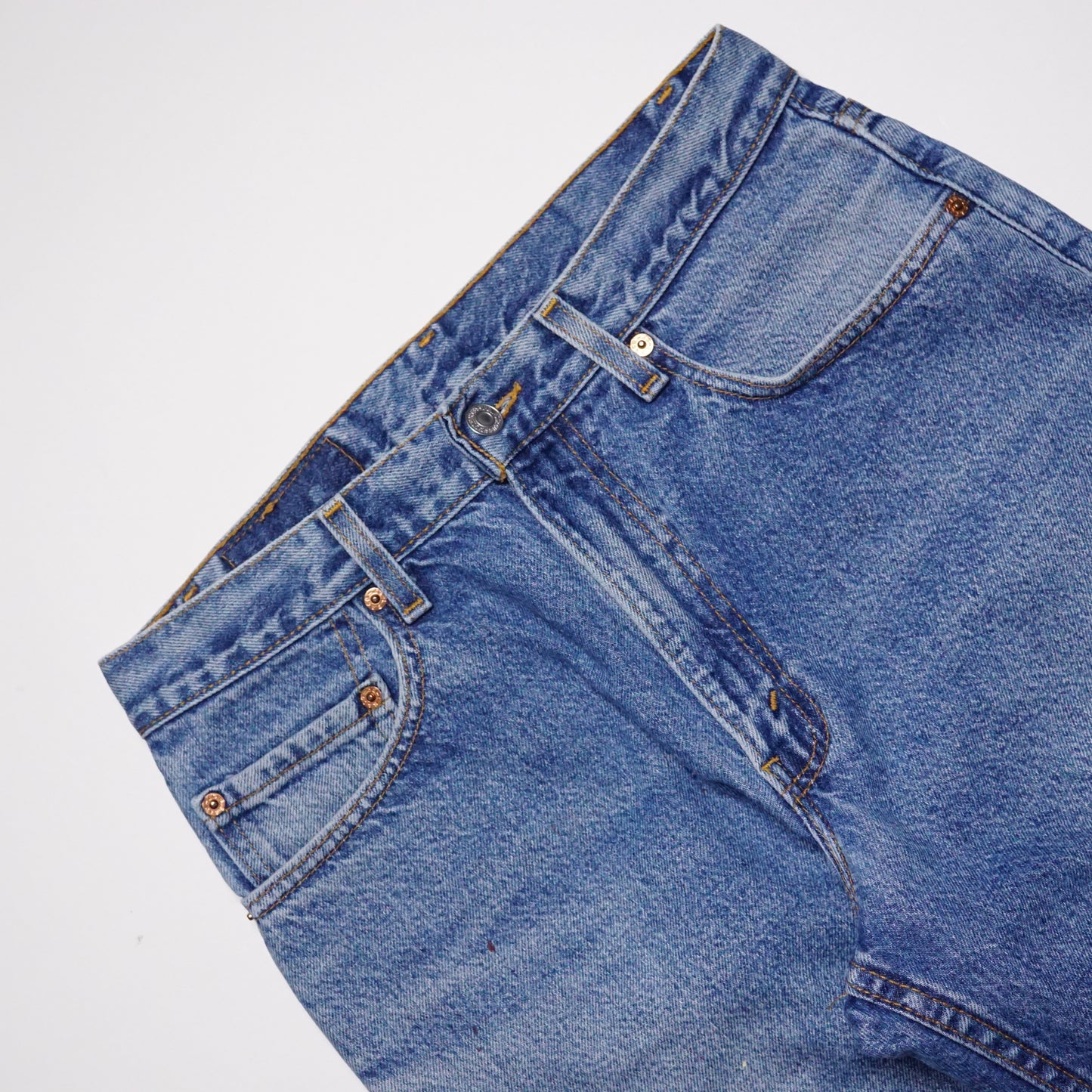 1990s Levi 550 "Stone" Size: 31W/28L
