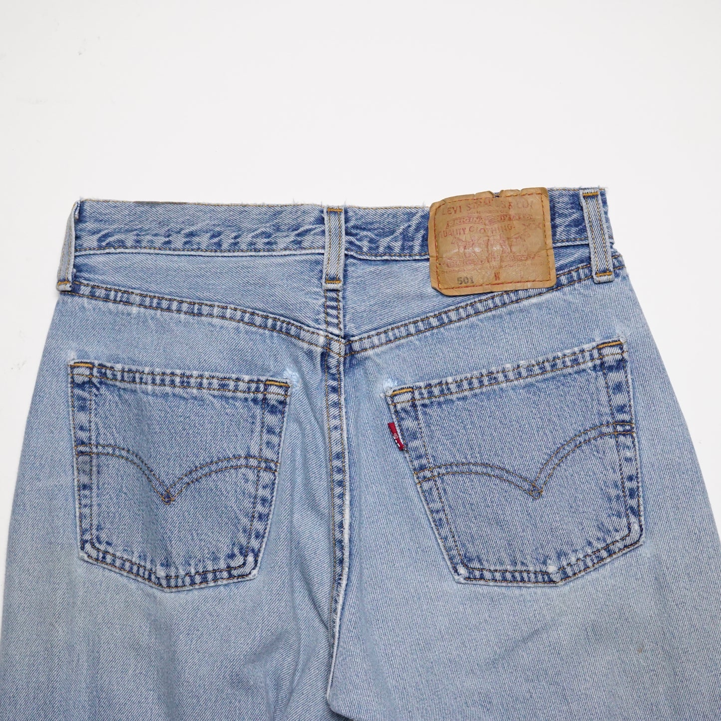 1990s Levi 501 "Distressed" Size: 27W/31L