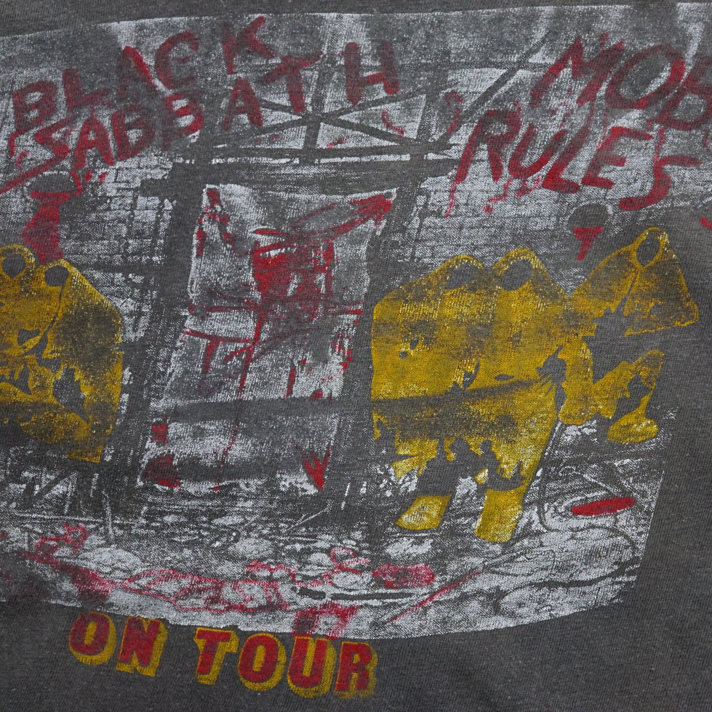 1980s Black Sabbath "Mob Rules" Size: S/M