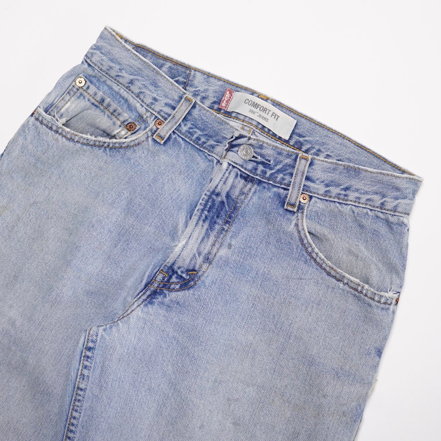 2000s Levi 560 "Light Wash" Size: 29W/30L