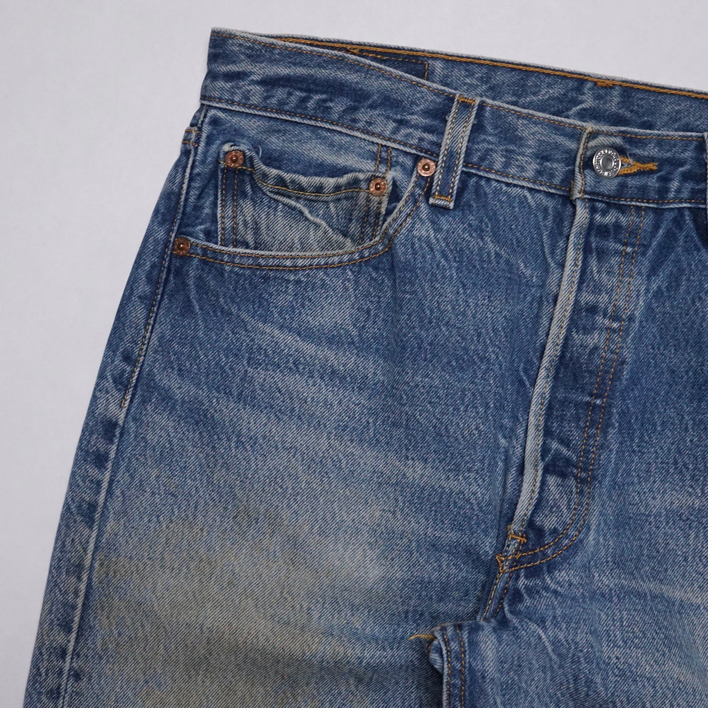 2000s Levi 501 "Stone" Size: 32W/33L