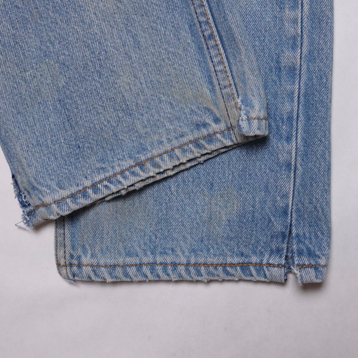 1990s Levi 501 "Oil Stains" Size: 31W/30L
