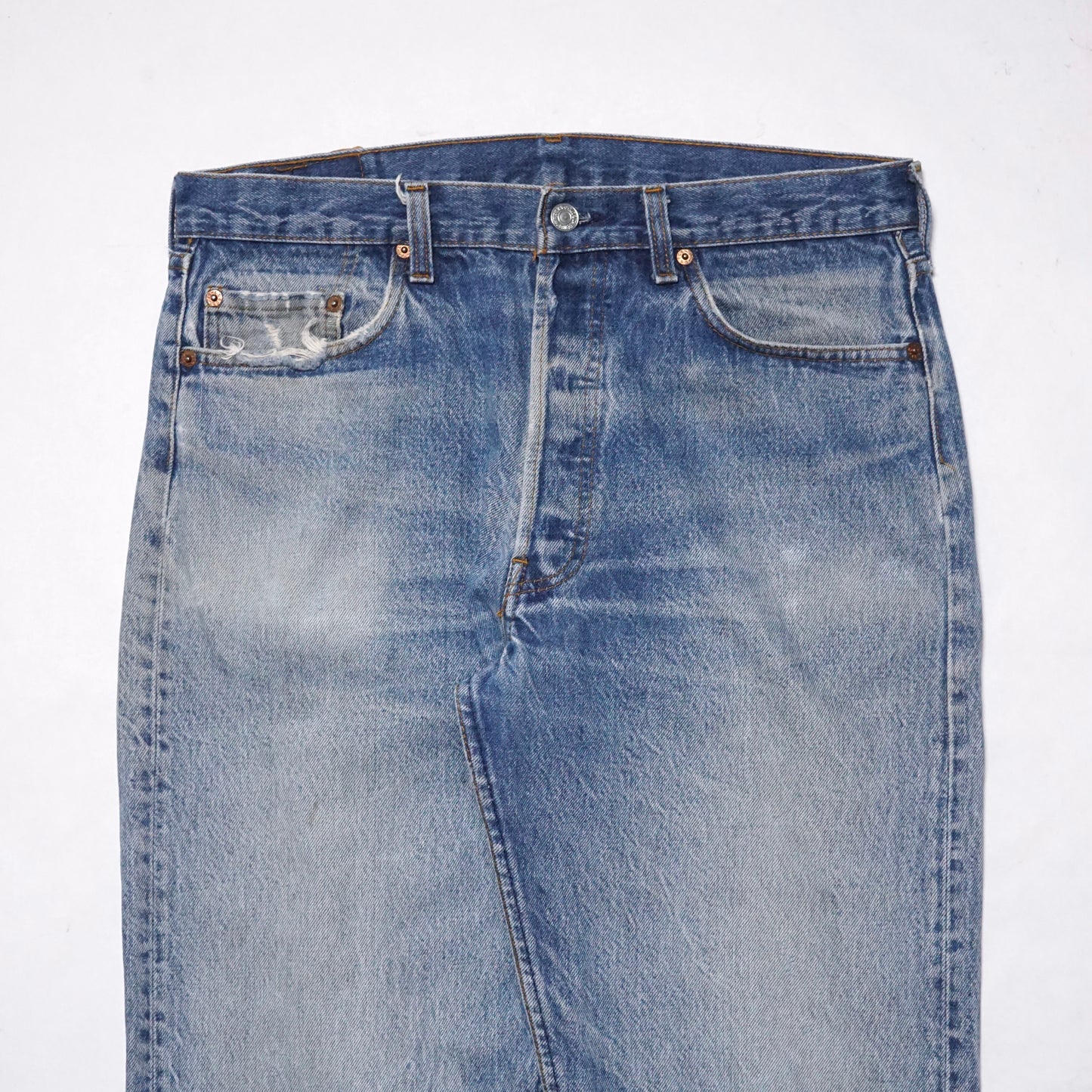 1980s Levi 501 "Sand" Size: 33W/33L