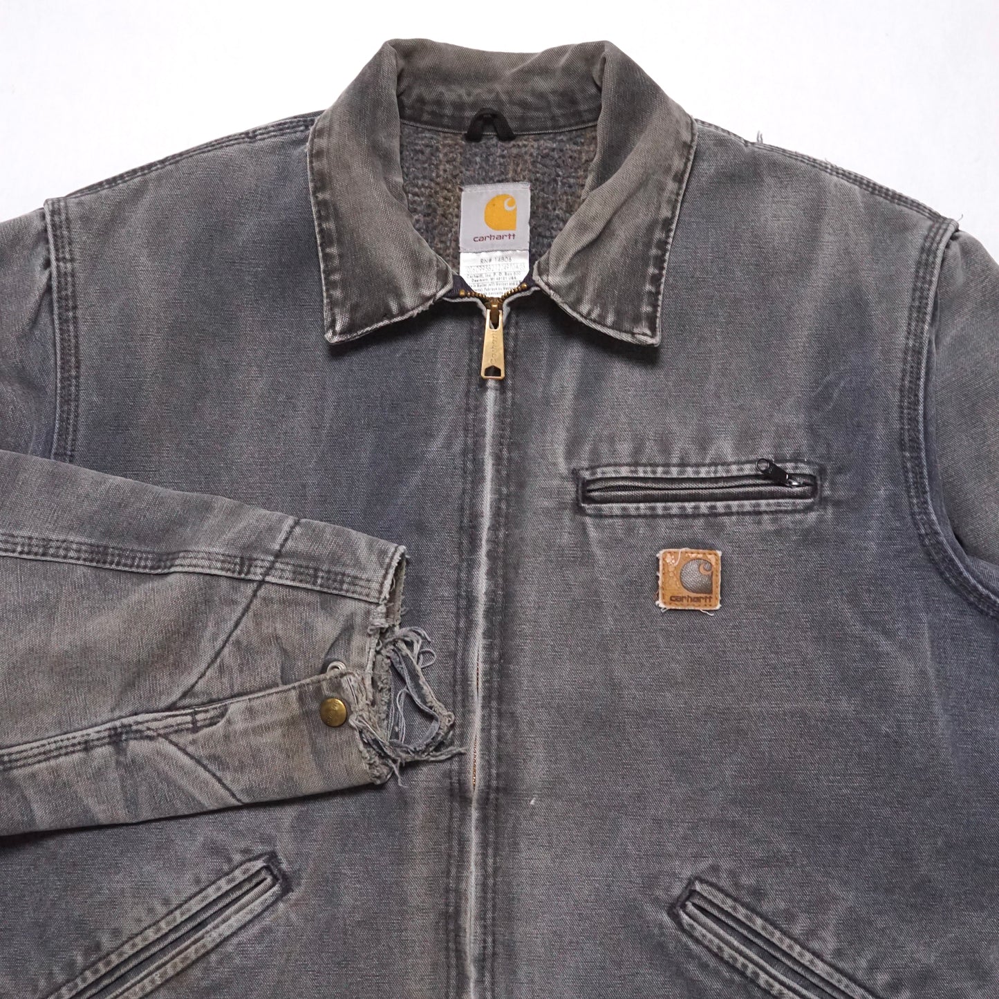 2000s Carhartt Detroit Jacket “Faded” Size: L