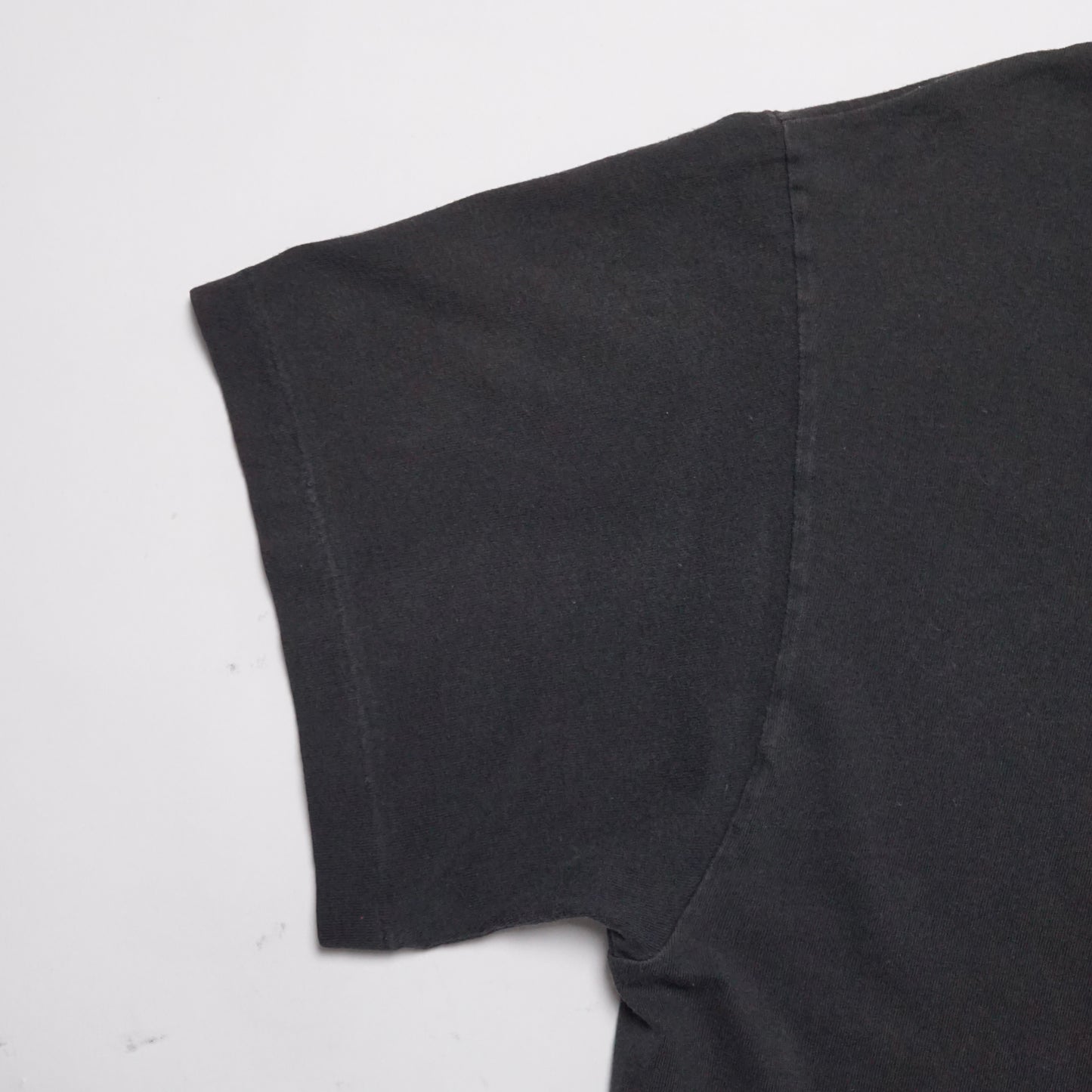1990s Blank “Black” Size: M