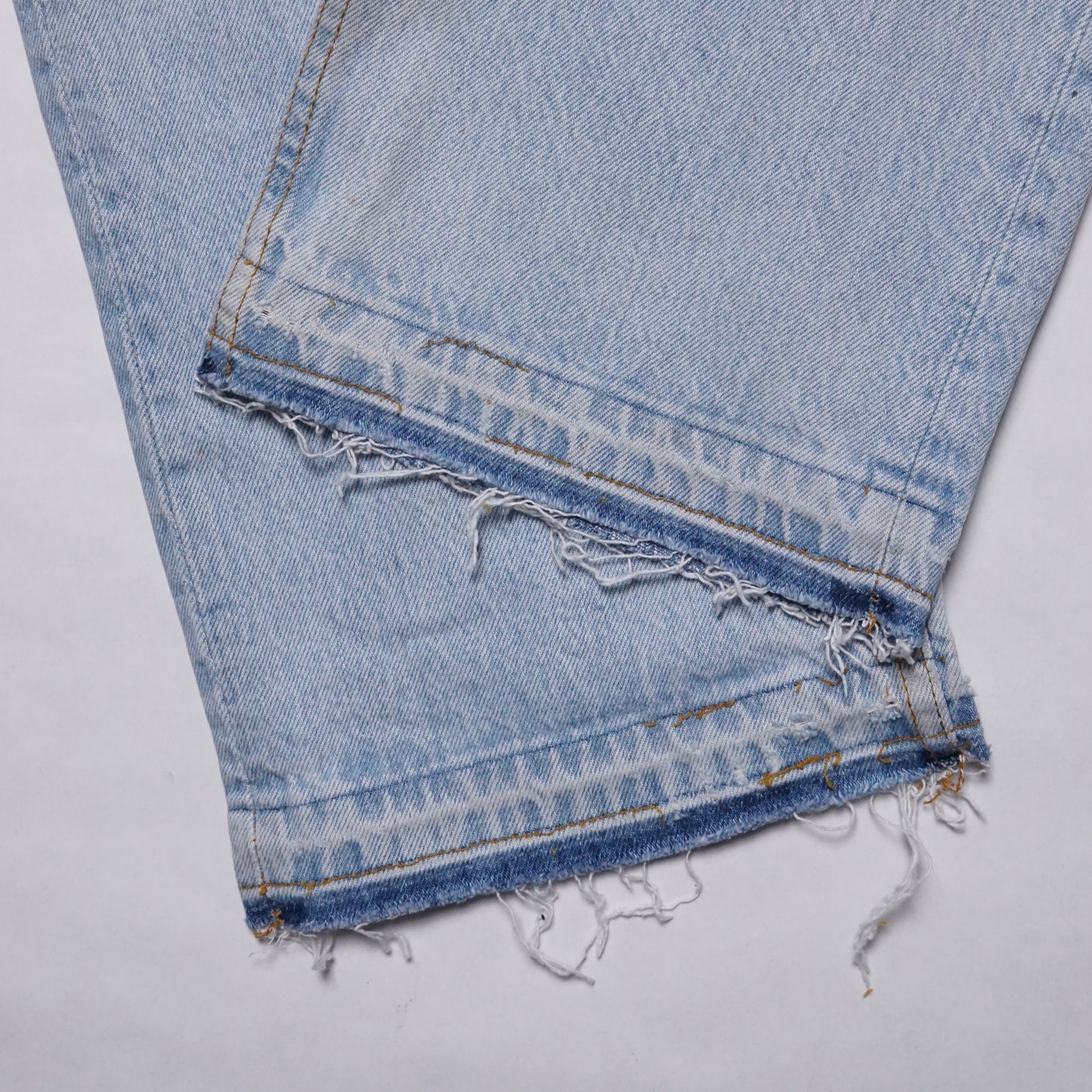 1980s Levi 501 "Light Wash" Size: 36W/32L