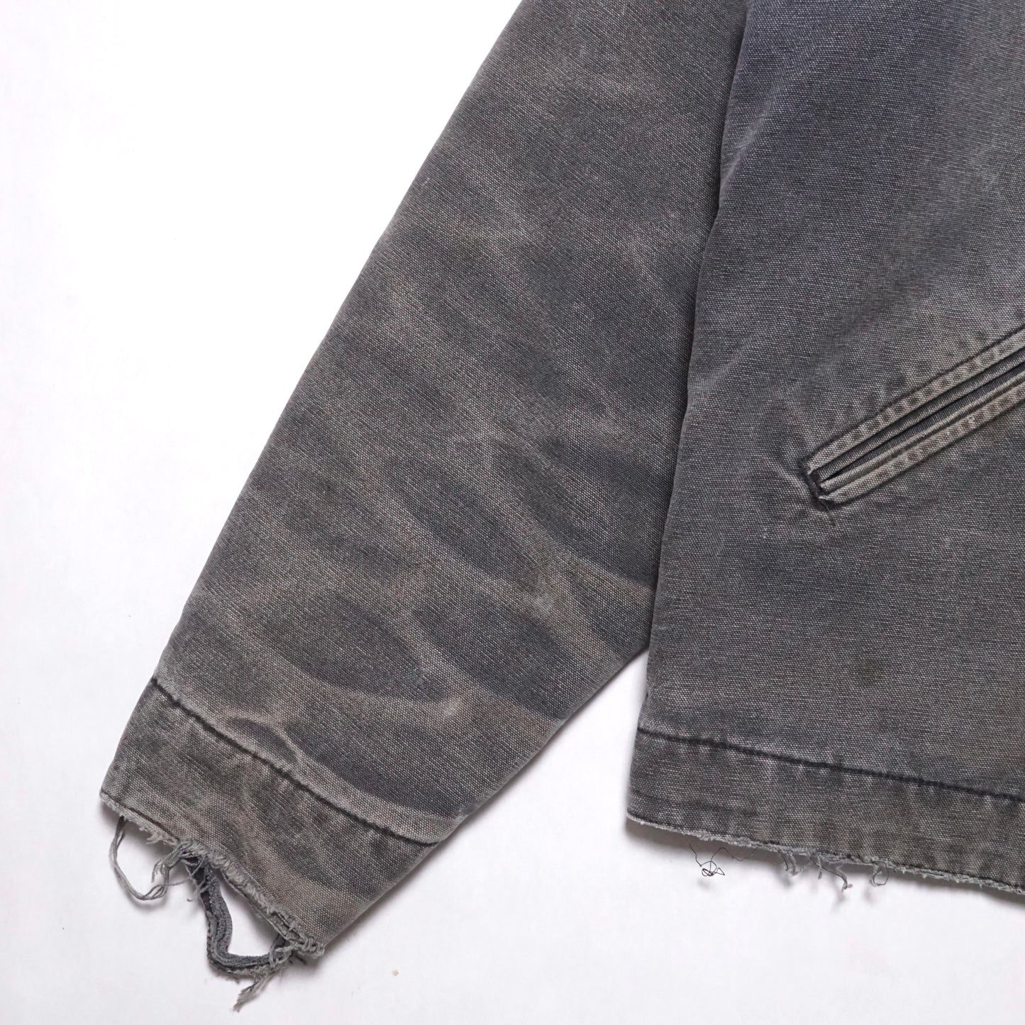 2000s Carhartt Detroit Jacket “Faded” Size: L