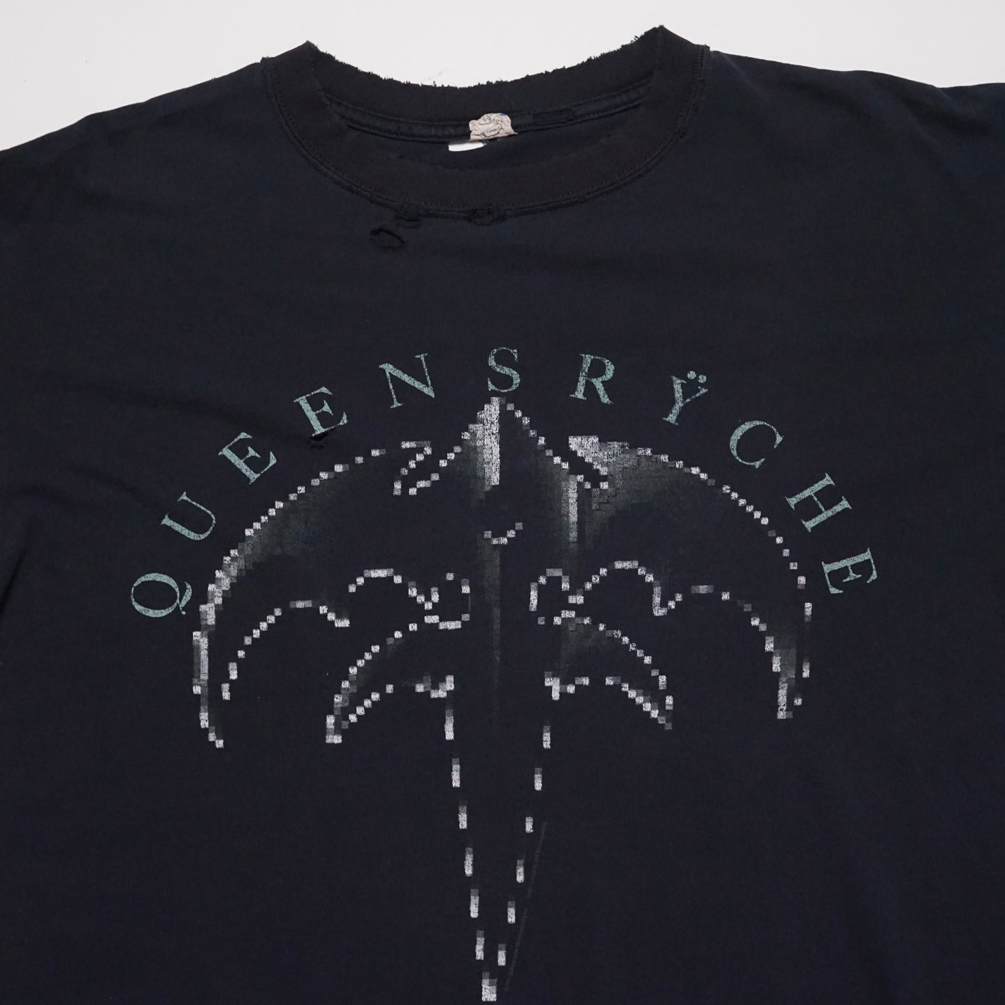 2000s Queensryche "Empire" Size: L/XL