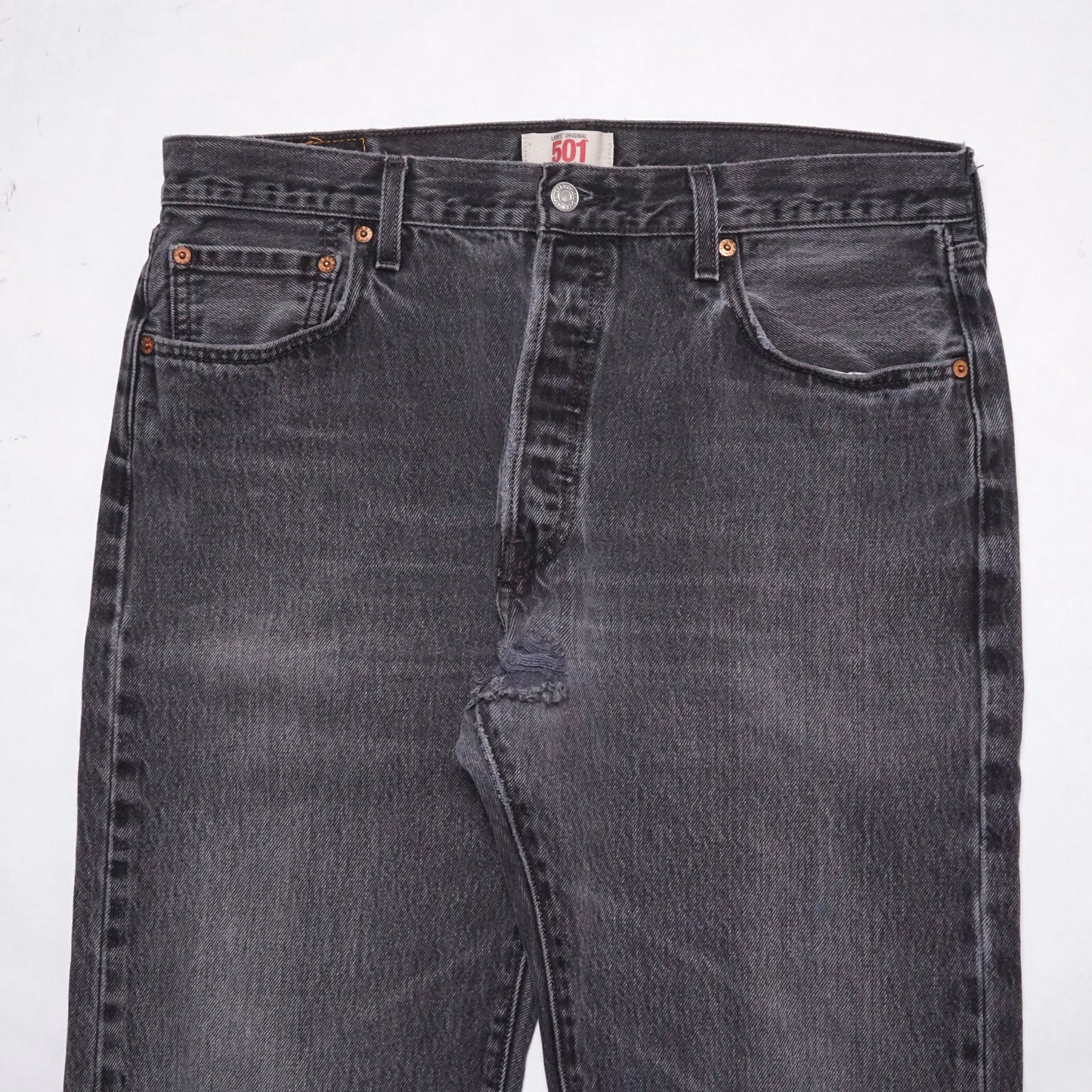 2000s Levi 501 "Faded" Size: 35W/37L