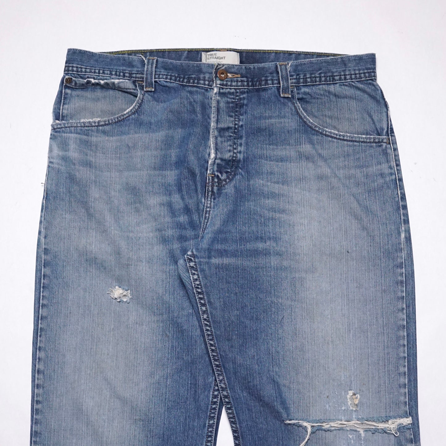 2000s Levi Silver Tab “Stone” Size: 38W/33L