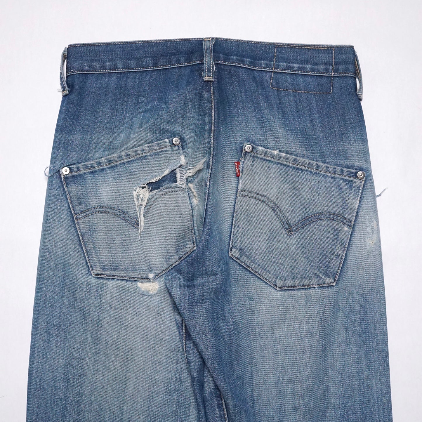 2000s Levi Engineered Denim Size: 29W/30L