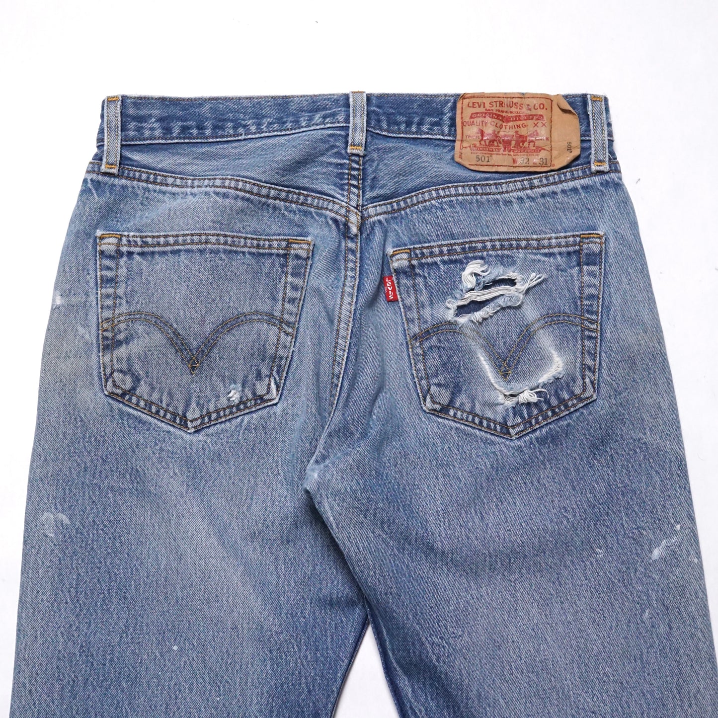 2000s Levi 501 “Distressed” Size: 31W/29L