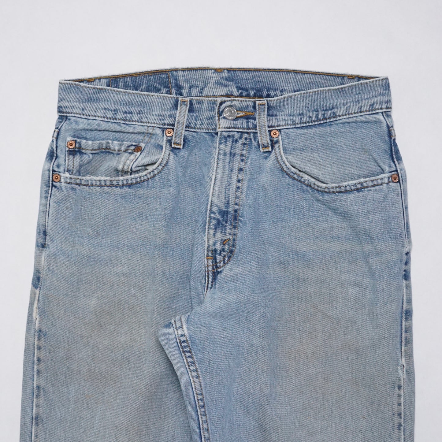 1990s Levi 550 "Light Wash" Size: 30W/34