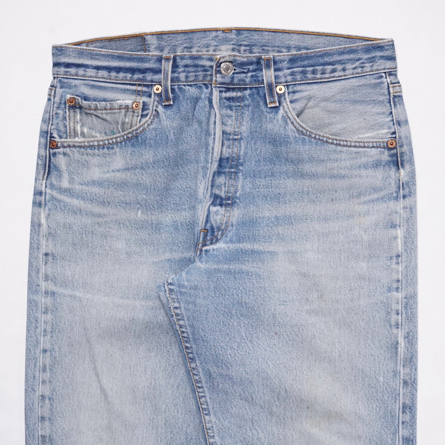 1990s Levi 501 "Light Wash" Size: 32W/31L