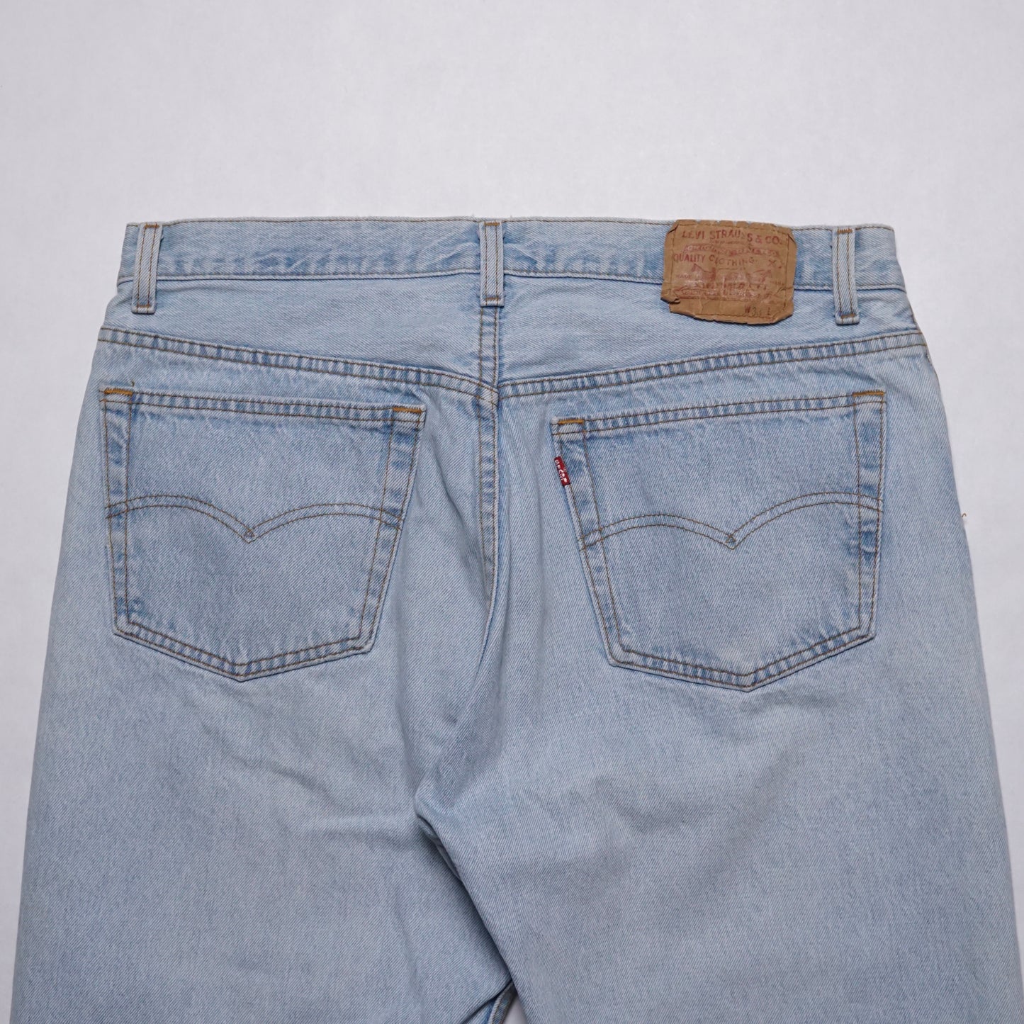 1980s Levi 501 "Light Wash" Size: 36W/32L