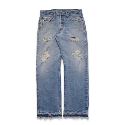 2000s Levi 501 "Distressed" Size: 32W/30L