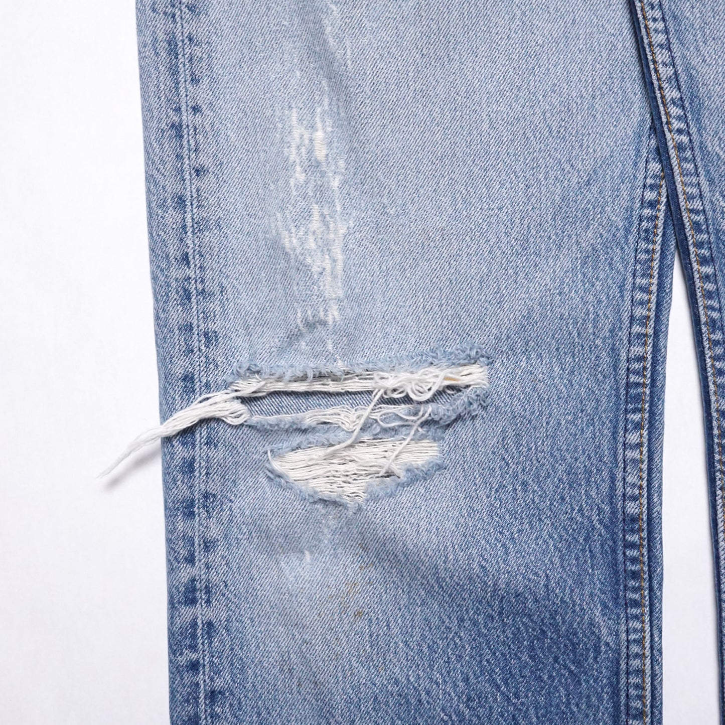 1980s Levi 501 "Distressed" Size: 30W/32L